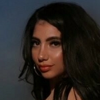 Deyana Mounira Nøgen