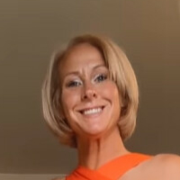 Dina Brown Nøgen