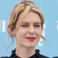 Elena Radonicich Nøgen