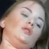Elena Rebelle Nøgen