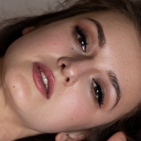 Elina Love Nøgen