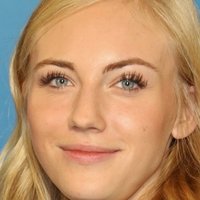 Elisa Schlott Nøgen