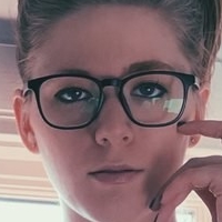 Elizabeth Duffy Nøgen