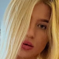 Elizabeth_moon Nøgen