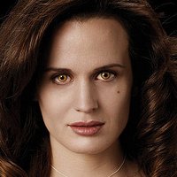 Elizabeth Reaser Nøgen