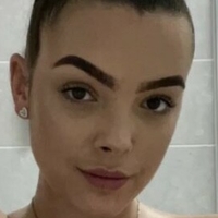 Ella Evans Nøgen