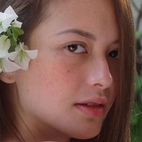 Ellen Adarna Nøgen