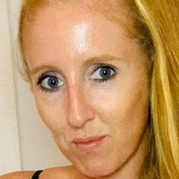 elliemay09 Nøgen