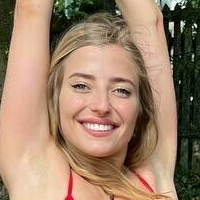 emily-smith Nøgen