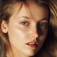 Emily Van Raay Nøgen