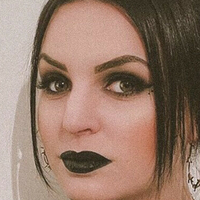 Emma Blackery Nøgen