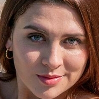 Emma Connor Nøgen