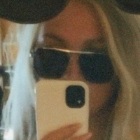 Emma Cordes Nøgen