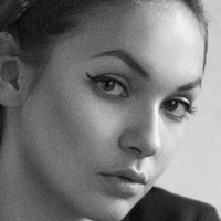 Emma Drogunova Nøgen