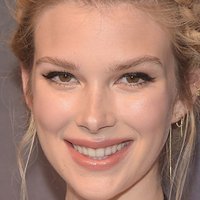 Emma Ishta Nøgen