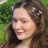 Emma Kenney Nøgen