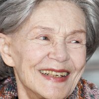 Emmanuelle Riva Nøgen