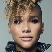 Emmy Raver-Lampman Nøgen