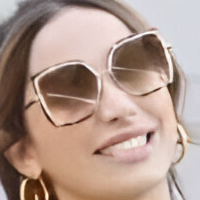 Enissa Amani Request Nøgen