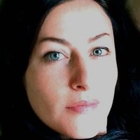 Erika Latta Nøgen