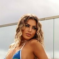 Erika Schneider Nøgen