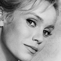 Estella Blain Nøgen