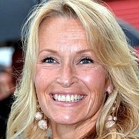 Estelle Lefebure Nøgen