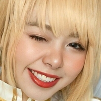 estelleshiori Nøgen