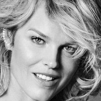 Eva Herzigova Nøgen