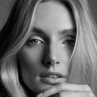 Eva Staudinger Nøgen