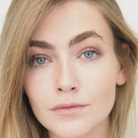 Eve Delf Nøgen