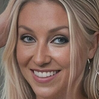 Evelyn Decker Nøgen