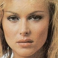 Evelyne Kraft Nøgen
