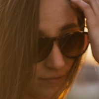 Felicia Hofner Nøgen
