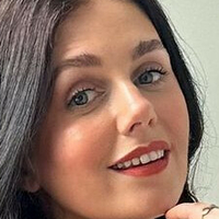 Fiona Burgess Nøgen