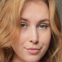 Fiona Sprouts Nøgen