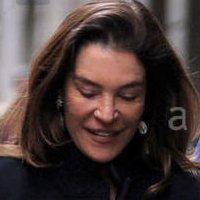 Fiona Swarovski Nøgen