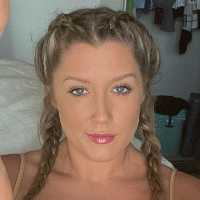 Gabby Rae Nøgen