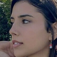 Gal Akbari Nøgen