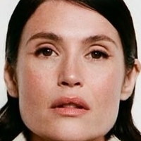 Gemma Arterton Nøgen