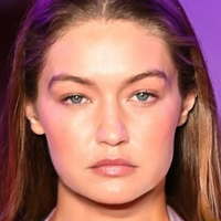 Gigi Hadid Deepfake Nøgen