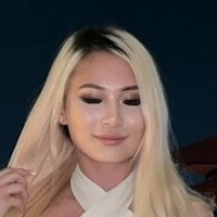 Gina Nguyen Nøgen