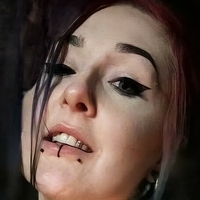 Goth Muscle Mommy Nøgen