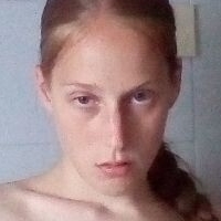 Gresia Lella Nøgen