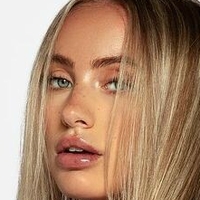 Guusje Van Geel Nøgen