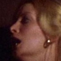 Gwen Lewis Nøgen