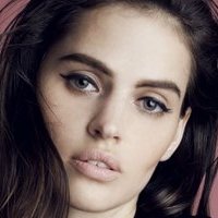 Hana Nitsche Nøgen