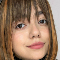 Hanna Costtello Nøgen