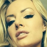 Hannah Claydon Nøgen