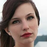 Hannah Jade Nøgen